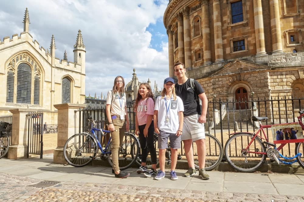 JUNIOR EN COLLEGE - MAGIE OXFORD