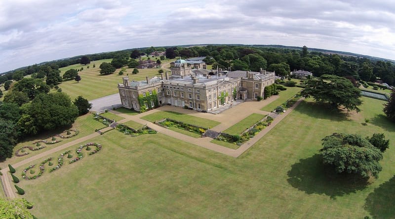 JUNIOR EN COLLEGE - CAMBRIDGE